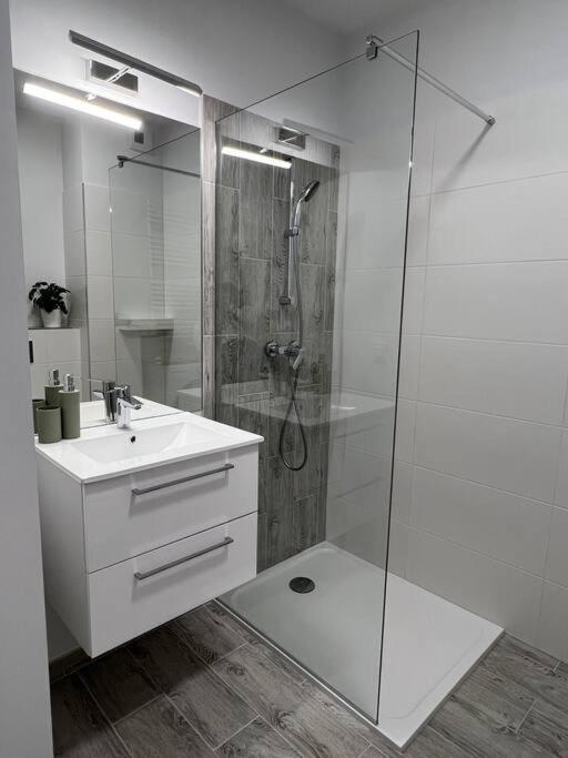 Apartment Olive In Bialoleka-Tarchomin Center Warschau Buitenkant foto